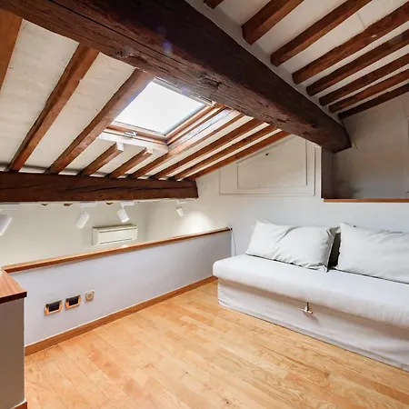 Regina House By Mmega * Firenze