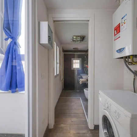 Moderno A 2 Minuti Dalla Stazione Con Ac E Wifi Appartement