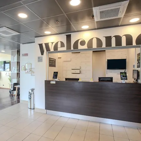 Novoli Hotel 3*