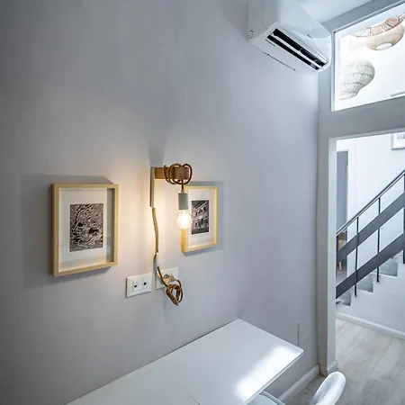 Apartment Yd Stunning Terrace On The Accademia Florence