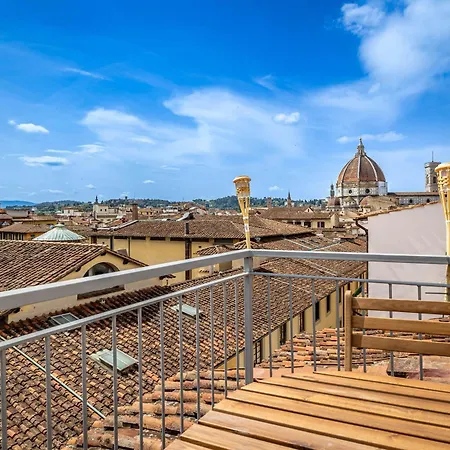 Apartment Yd Stunning Terrace On The Accademia Florence