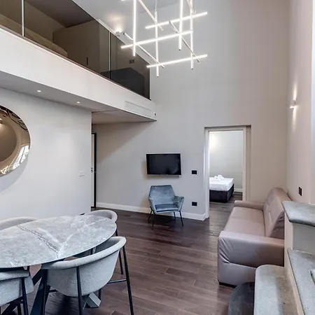 Deluxe Flat In Center Apartment *