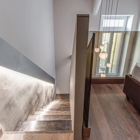 Apartment Deluxe Flat In Center