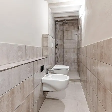 Deluxe Flat In Center Apartment *