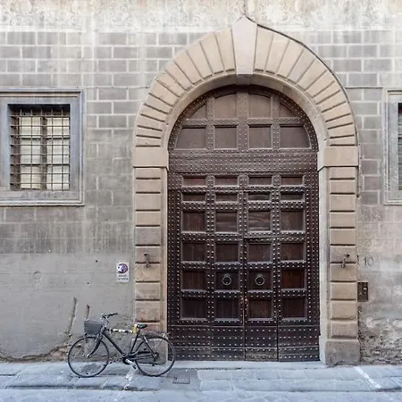 Paladima In Santa Croce * Florence