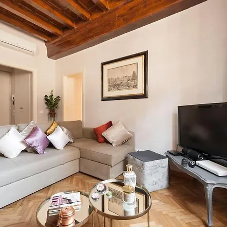 Apartment Paladima In Santa Croce Florence