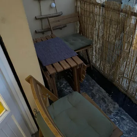Isla Apartment