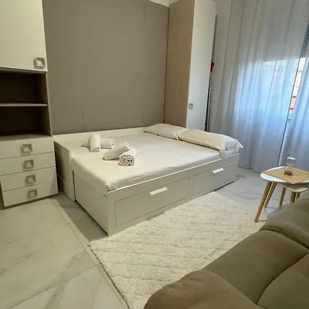 Isla Apartment