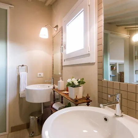 Maggio 2bd In Oltrarno Apartment Florence