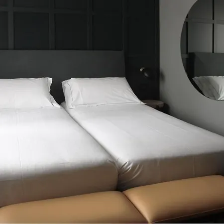 C-hoteles Diplomat 4*