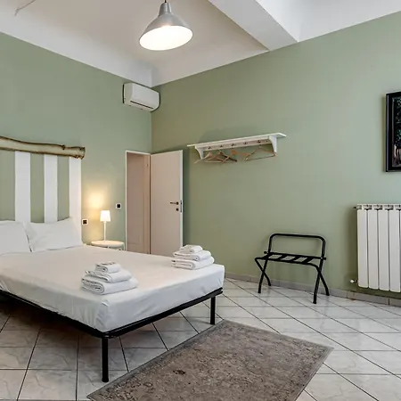 Green Flat, Via Guelfa * Florence