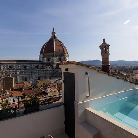 Donati Luxury Tower 5*
