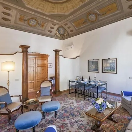 Daire Palazzo Delle Croci *