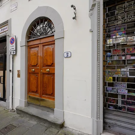 Pitti Sweet Apartment