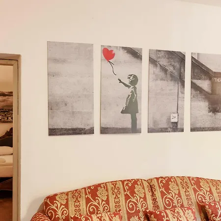 Sweet House In Pepi Street Apartment