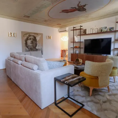 Ponte Vecchio - Partenope Luxury Apartment