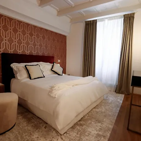 Apartment Ponte Vecchio - Partenope Luxury