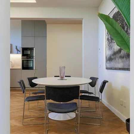 Apartment Lungarno Luxury Florenz