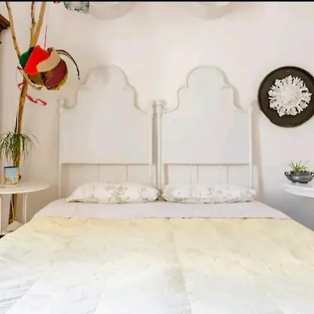 Bed & Breakfast Urban Utopia *