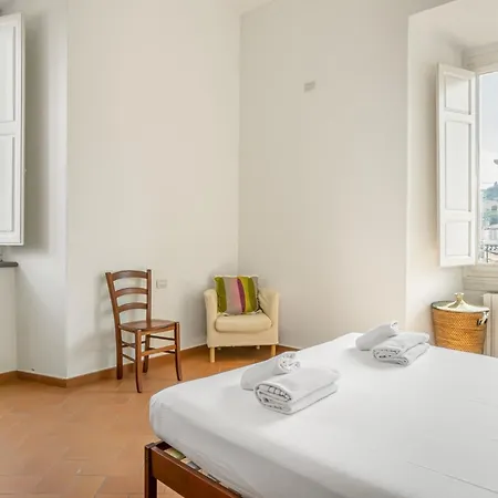 Apartman The Lions' In The Historic Centre X8
