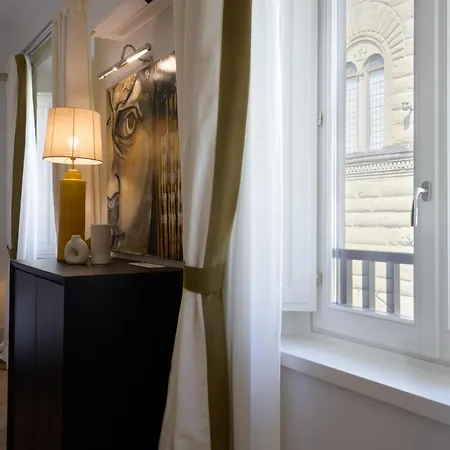 Apart-hotel Tornabuoni Collection Residenza D'epoca Florença