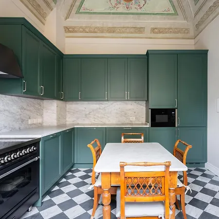 Apartment Palazzo Pazzi Vitali Luxury In Florence