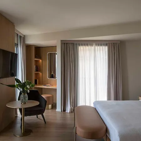 Columbus Urban Hotel