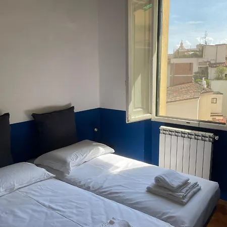 Casa Francis Πανσιόν *