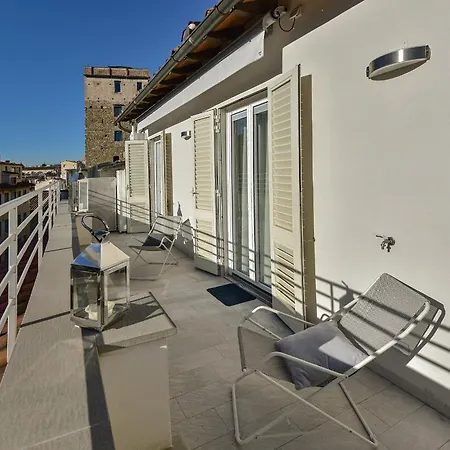Daire - Ponte Vecchio Guelfo Floransa