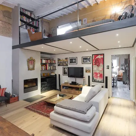 Διαμέρισμα Unique 100 Sqm Design Flat In Oltrarno