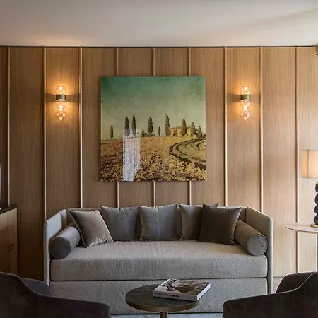 Columbus Urban Hotel