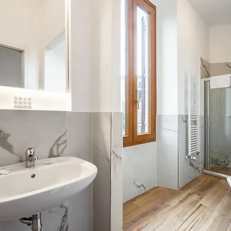 Casa Di Ebe - Campo Di Marte Flat With Balcony * Florence