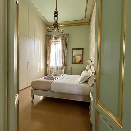 Florentine Penthouse By Florencehospitality Com