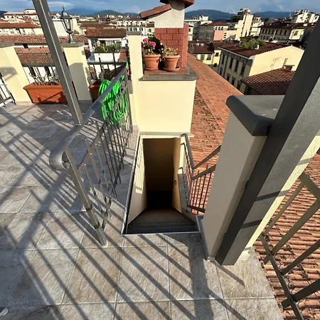 Florentine Penthouse By Florencehospitality Com * Florencja