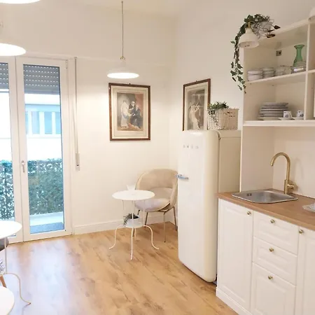 Romito 38 Bed & Breakfast Florence