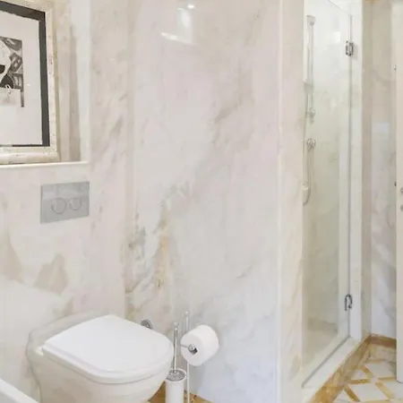 Luxury Window On Διαμέρισμα