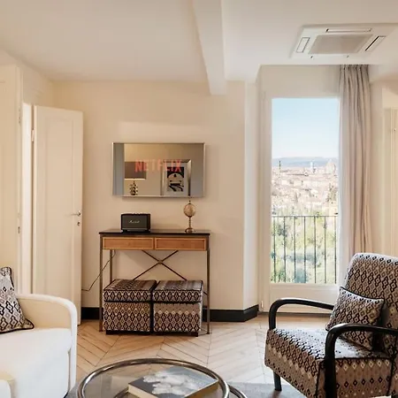 Luxury Window On Διαμέρισμα Φλωρεντία