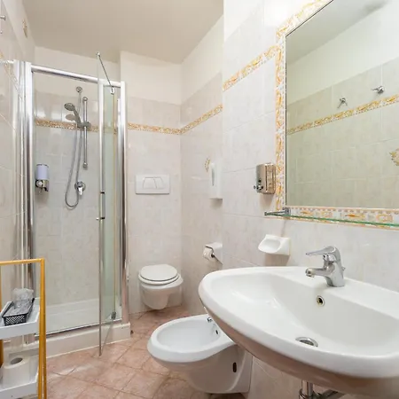Lilium Hotel