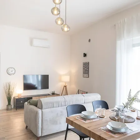 Leopoldo Cozy Loft - Tram, Air C, Netflix Φλωρεντία