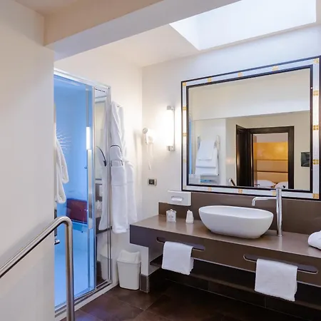 Otel Fh55 Med Executive 4*