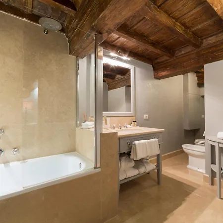 Al Palazzo Del Marchese Di Camugliano Residenza D'epoca Hotel