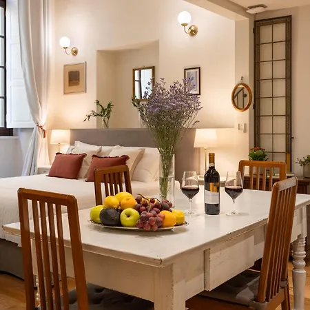 Alojamento de Acomodação e Pequeno-almoço Palazzo D'ambra Residenza D'epoca