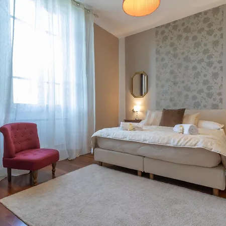 Lia - In With Private Garden And Pool Firenze