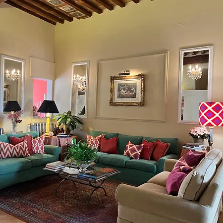 Capri Moon Guest house
