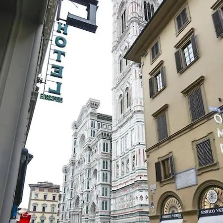 Spacious & Bright, Next To The Duomo Of Florence, Michelangelo, With Patio * Florencia