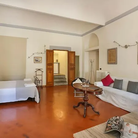 Spacious & Bright, Next To The Duomo Of Florence, Michelangelo, With Patio Apartamento Florencia