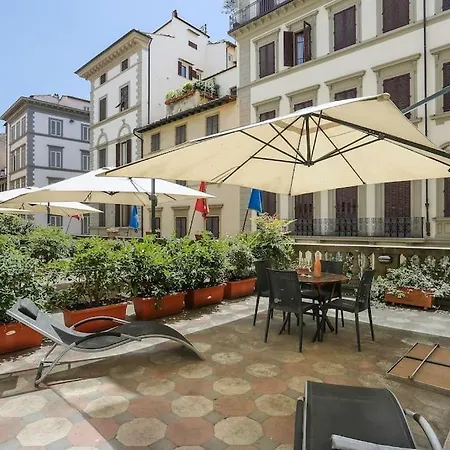 Apartamento Spacious & Bright, Next To The Duomo Of Florence, Michelangelo, With Patio