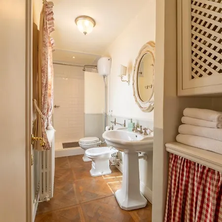 Cathedral Charme Apartment *