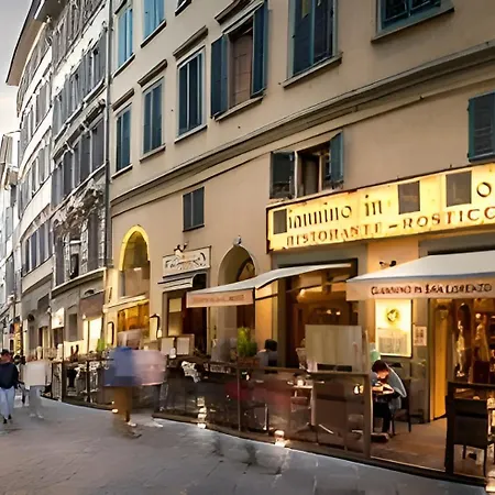 Elegant And Bright Flat Near The Duomo Florence