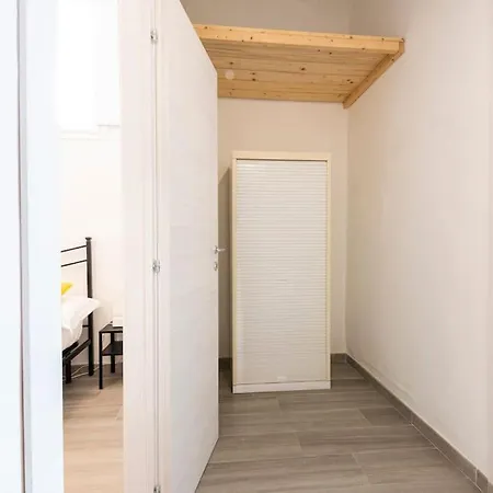 Live Like A Florentine Next To Santa Croce Square Florencia